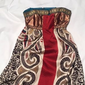 Nicole Miller 3/4 length strapless embroidered bust silk dress Size 8